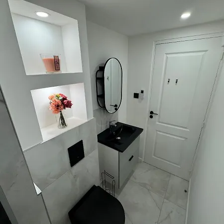 بيت للعطل Petit Boudoir Lyonnais Neuf Terrasse Climatise Vénissieux